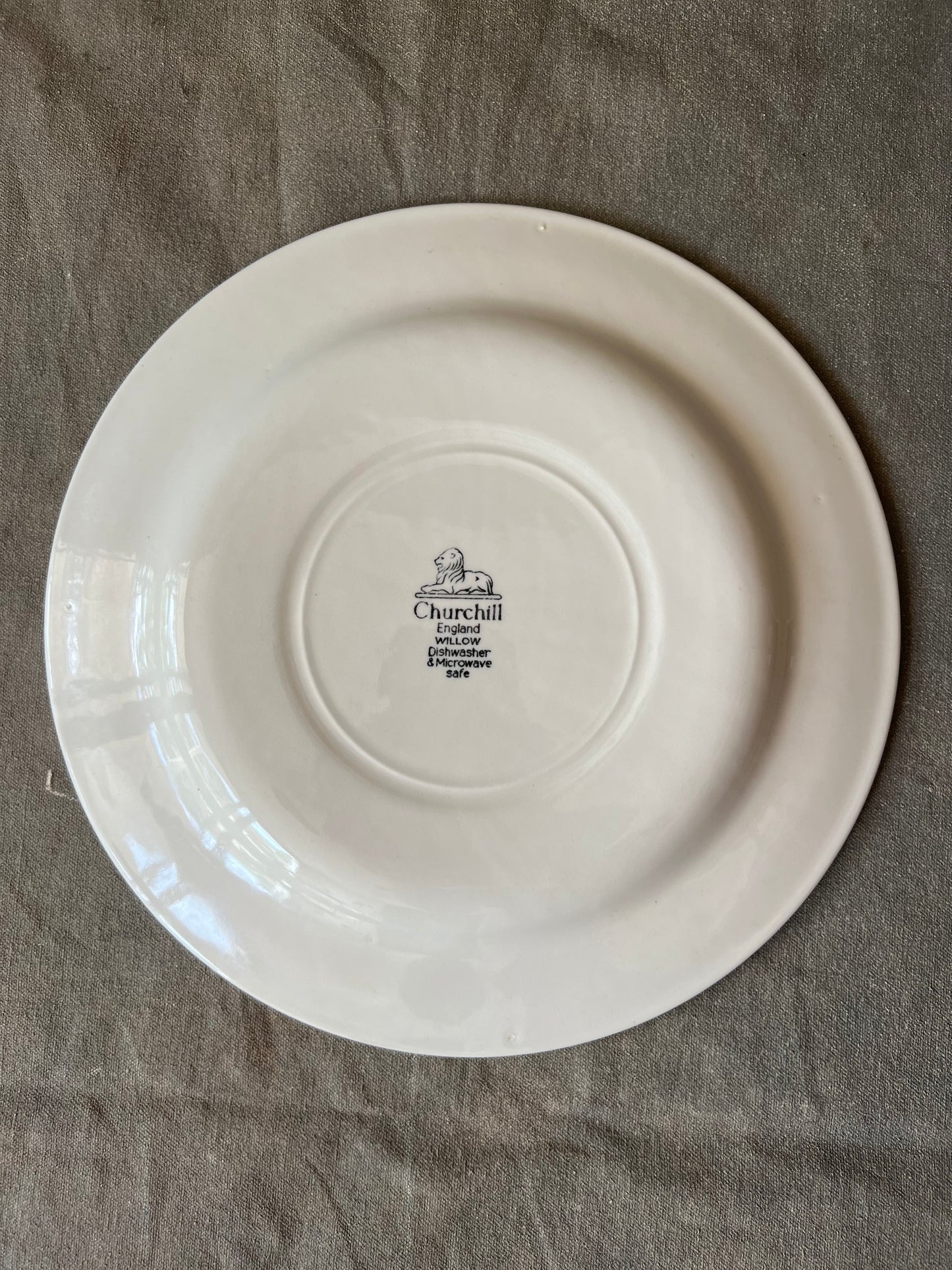 Service for Four Churchill Blue Willow Dinner Set (plate, cup, saucer)